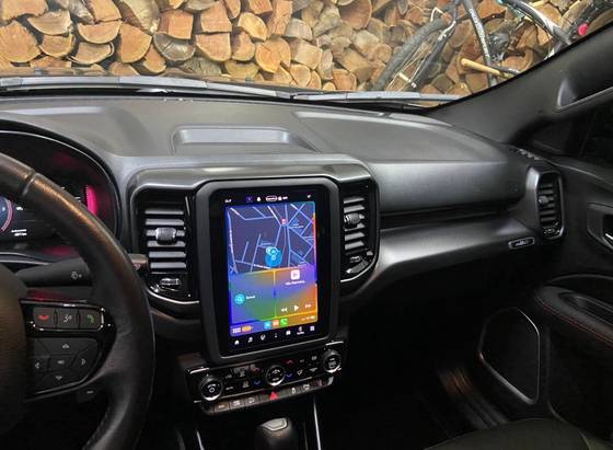 FIAT TORO 2.0 16V TURBO DIESEL ULTRA 4WD AT9 FIAT TORO 2.0 16V TURBO DIESEL ULTRA 4WD AT9